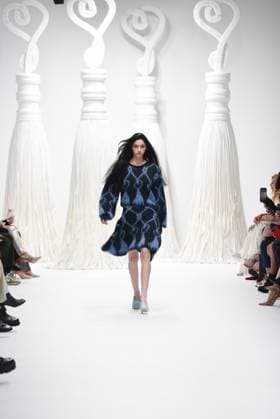 February 27, 2025, Milan, Italy: Model walk the runway at the Genny Fashion Show during Milan Fashion Week Milan Italy - ZUMAs232 20250227_zip_s232_034 Copyright: xErvinxShulkux