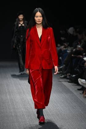 Milan, Milan Women s Fashion Week: Fall Winter 2025 - Women s Fashion, Fall Winter 2025.- Emporio Armani fashion show - guests in the photo: model  Copyright: xSimonaxChiocciax xipa-agency.netx xSimonaxChiocciax IPA_Agency_IPA54654166