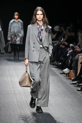 Milan, Milan Women s Fashion Week: Fall Winter 2025 - Emporio Armani Fashion Show - model Milan, Milan Women s Fashion Week: Fall Winter 2025 - Women s Fashion, Fall Winter 2025.- Emporio Armani fashion show - guests in the photo: model MILAN Italy  Copyright: xIPA ABACAx