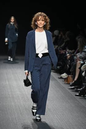 Milan, Italy: Milan, Milan Women s Fashion Week: Fall Winter 2025 - Women s Fashion, Fall Winter 2025.- Emporio Armani fashion show - guests in the photo: model Milan Italy  - ZUMAp169 20250227_zea_p169_748 Copyright: xSimonaxChiocciax