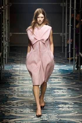 Entertainment Bilder des Tages PRADA Ready to wear fall winter 2025:26 MILAN February 2025 PRADA Ready to wear fall winter 2025:26 MILAN February 2025, Credit:Zeppelin Avalon  Copyright: xZeppelinx xAvalonx 0969740639