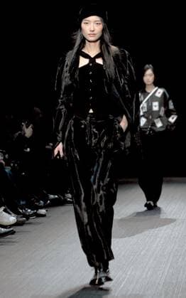 Milan, Women s Fashion, Emporio Armani Fashion Show Milan, Women s Fashion, Emporio Armani Fashion Show Milan Milan Italy  Copyright: xIPA ABACAx