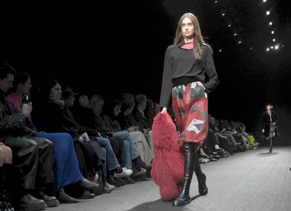 Milan, Women s Fashion, Emporio Armani Fashion Show Milan, Women s Fashion, Emporio Armani Fashion Show Milan Milan Italy  Copyright: xIPA ABACAx