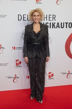 Sabrina Weckerlin - Deutscher Musikautoren Preis 2025 im Hotel Ritz Carlton in Berlin am 27.02.2025. Deutscher Musikautoren Preis 2025