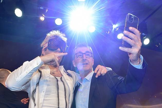 16 MusikAutorenPreis 2025 Ski Aggu, bürgerlich August Jean Diederich, Cem Özdemir, Buendnis90 Die Gruenen Bundesminister für Ernährung und Landwirtschaft der Bundesrepublik Deutschland beim 16. MusikAutorenPreis 2025 im Hotel Ritz Charlton in Berlin, am 27.02.2025