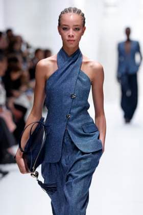 Genny Ready to wear fall winter 2025:26 MILAN February 2025 Genny Ready to wear fall winter 2025:26 MILAN February 2025, Credit:Zeppelin Avalon  Copyright: xZeppelinx xAvalonx 0969763170