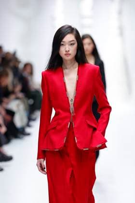 Genny Ready to wear fall winter 2025:26 MILAN February 2025 Genny Ready to wear fall winter 2025:26 MILAN February 2025, Credit:Zeppelin Avalon  Copyright: xZeppelinx xAvalonx 0969762410
