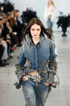 Blumarine Ready to wear fall winter 2025:26 MILAN February 2025 Blumarine Ready to wear fall winter 2025:26 MILAN February 2025, Credit:Zeppelin Avalon  Copyright: xZeppelinx xAvalonx 0969756338