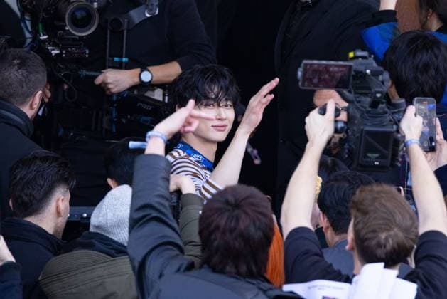 News - Prada - Arrivals - Milan Fashion Week - Womenswear Fall Winter 2025 2026 Byeon Woo-seok is seen arriving at the Prada fashion show during the Milan Fashion Week - Womenswear Fall Winter 2025 2026 on February 27, 2025 in Milan, Italy. Photo: Cinzia Camela. MILAN Fondazione Prada Italy Copyright: xCinziaxCamelax xLiveMediax LPN_1756705