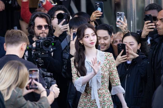 News - Prada - Arrivals - Milan Fashion Week - Womenswear Fall Winter 2025 2026 Karina is seen arriving at the Prada fashion show during the Milan Fashion Week - Womenswear Fall Winter 2025 2026 on February 27, 2025 in Milan, Italy. Photo: Cinzia Camela. MILAN Fondazione Prada Italy Copyright: xCinziaxCamelax xLiveMediax LPN_1756740