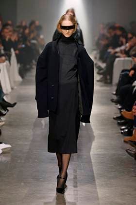 MM6 Maison Margiela Ready to wear fall winter 2025:26; MILAN February 2025 MM6 Maison Margiela Ready to wear fall winter 2025:26; MILAN February 2025, Credit:Zeppelin Avalon  Copyright: xZeppelinx xAvalonx 0969945132