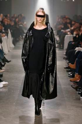 MM6 Maison Margiela Ready to wear fall winter 2025:26; MILAN February 2025 MM6 Maison Margiela Ready to wear fall winter 2025:26; MILAN February 2025, Credit:Zeppelin Avalon  Copyright: xZeppelinx xAvalonx 0969945136