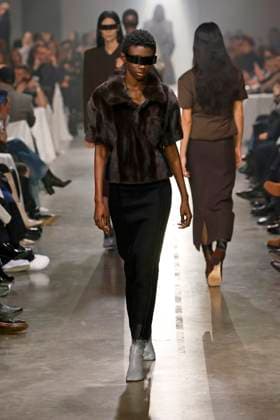 MM6 Maison Margiela Ready to wear fall winter 2025:26; MILAN February 2025 MM6 Maison Margiela Ready to wear fall winter 2025:26; MILAN February 2025, Credit:Zeppelin Avalon  Copyright: xZeppelinx xAvalonx 0969945168