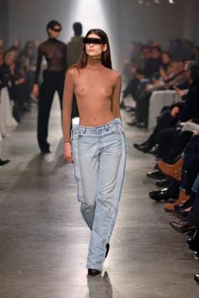 Entertainment Bilder des Tages MM6 Maison Margiela Ready to wear fall winter 2025:26; MILAN February 2025 MM6 Maison Margiela Ready to wear fall winter 2025:26; MILAN February 2025, Credit:Zeppelin Avalon  Copyright: xZeppelinx xAvalonx 0969945094