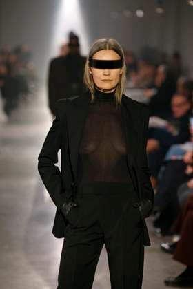 MM6 Maison Margiela Ready to wear fall winter 2025:26; MILAN February 2025 MM6 Maison Margiela Ready to wear fall winter 2025:26; MILAN February 2025, Credit:Zeppelin Avalon  Copyright: xZeppelinx xAvalonx 0969945101