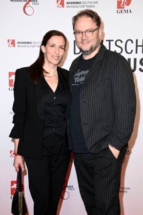 Ulrike Frank und Marc Schubring beim 16. Deutschen Musikautor*innenpreis der GEMA 2025 im Hotel The Ritz-Carlton. Berlin, 27.02.2025