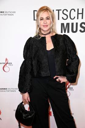 Dascha Dauenhauer beim 16. Deutschen Musikautor*innenpreis der GEMA 2025 im Hotel The Ritz-Carlton. Berlin, 27.02.2025