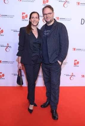 27.02.2025 , Ulrike Frank und Marc Schubring auf dem roten Teppich zum Deutscher Musikautorenpreis 2025, The Ritz-Carlton, Berlin, Berlin