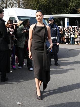 Milan, Milan Women s Fashion Week: Fall Winter 2025 - Tod s Fashion Show - Arrivals Milan, Milan Women s Fashion Week: Fall Winter 2025 - Tod s Fashion Show - Arrivals. Pictured: Shanina Shaik Milan  Copyright: xIPA ABACAx