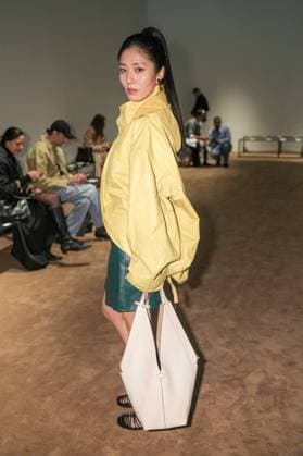 Milan, Italy: Milan, Milan Women s Fashion Week: Fall Winter 2025 26 - Tod s fashion show - front row - In the photo: Guest Milan Italy  - ZUMAp169 20250228_zea_p169_658 Copyright: xRiccardoxGIordanox