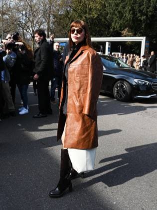 Milan: Milan, Milan Women s Fashion Week: Fall Winter 2025 - Tod s Fashion Show - Arrivals. Pictured: Annalisa Cantante Sciarrone Milan  - ZUMAp169 20250228_zea_p169_693 Copyright: xManuelexMangiarottix