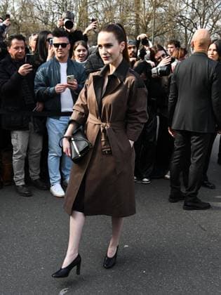 Milan, Milan Women s Fashion Week: Fall Winter 2025 - Tod s Fashion Show - Arrivals Milan, Milan Women s Fashion Week: Fall Winter 2025 - Tod s Fashion Show - Arrivals. Pictured: Rachel Brosnahan Milan  Copyright: xIPA ABACAx
