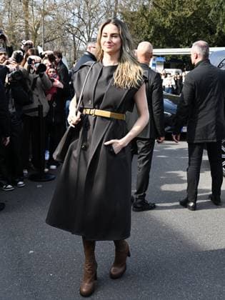 Milan, Milan Women s Fashion Week: Fall Winter 2025 - Tod s Fashion Show - Arrivals Milan, Milan Women s Fashion Week: Fall Winter 2025 - Tod s Fashion Show - Arrivals. Pictured: Shailene Woodley Milan  Copyright: xIPA ABACAx