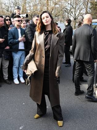 Milan: Milan, Milan Women s Fashion Week: Fall Winter 2025 - Tod s Fashion Show - Arrivals. Pictured Guest Milan  - ZUMAp169 20250228_zea_p169_792 Copyright: xManuelexMangiarottix