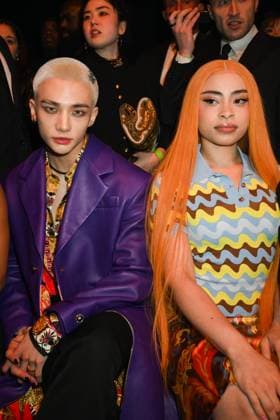 Milan, Milan Women s Fashion Week: Fall Winter 2025 - Women s Fashion, Fall Winter 2025.- Versace fashion show - guests. in the photo: Hyunjin, Ice Spice  Copyright: xSimonaxChiocciax xipa-agency.netx xSimonaxChiocciax IPA_Agency_IPA54704396