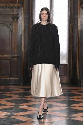 Milan, Milan Women s Fashion Week: Fall Winter 2025 - Women s Fashion, Fall Winter 2025.- Institution by Galib Gassanoff fashion show - catwalk. in the photo: model  Copyright: xSimonaxChiocciax xipa-agency.netx xSimonaxChiocciax IPA_Agency_IPA54709204