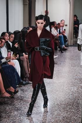 Milan, Milan Women s Fashion Week: Fall Winter 2025 - Women s Fashion, Fall Winter 2025 - Elisabetta Franchi Fashion Show - Catwalk. In the photo: Model  Copyright: xAlessandroxBremecx xipa-agency.netx xx IPA_Agency_IPA54713060