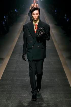Versace Ready to wear fall winter 2025:26 MILAN February 2025 Versace Ready to wear fall winter 2025:26 MILAN February 2025, Credit:Zeppelin Avalon  Copyright: xZeppelinx xAvalonx 0970440174