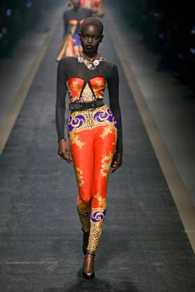 Versace Ready to wear fall winter 2025:26 MILAN February 2025 Versace Ready to wear fall winter 2025:26 MILAN February 2025, Credit:Zeppelin Avalon  Copyright: xZeppelinx xAvalonx 0970441328