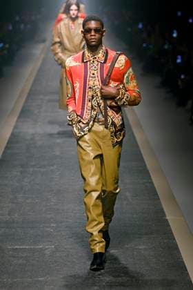 Versace Ready to wear fall winter 2025:26 MILAN February 2025 Versace Ready to wear fall winter 2025:26 MILAN February 2025, Credit:Zeppelin Avalon  Copyright: xZeppelinx xAvalonx 0970441426