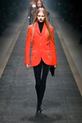 Versace Ready to wear fall winter 2025:26 MILAN February 2025 Versace Ready to wear fall winter 2025:26 MILAN February 2025, Credit:Zeppelin Avalon  Copyright: xZeppelinx xAvalonx 0970441857