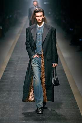 Versace Ready to wear fall winter 2025:26 MILAN February 2025 Versace Ready to wear fall winter 2025:26 MILAN February 2025, Credit:Zeppelin Avalon  Copyright: xZeppelinx xAvalonx 0970443824