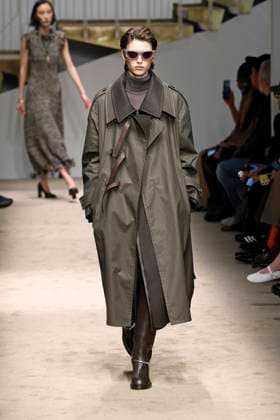 Tods Ready to wear fall winter 2025:26 MILAN February 2025 Tods Ready to wear fall winter 2025:26 MILAN February 2025, Credit:Zeppelin Avalon  Copyright: xZeppelinx xAvalonx 0970445772