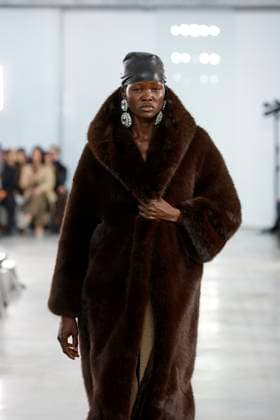 Giuseppe di Morabito Ready to wear fall winter 2025:26 MILAN February 2025 Giuseppe di Morabito Ready to wear fall winter 2025:26 MILAN February 2025, Credit:Zeppelin Avalon  Copyright: xZeppelinx xAvalonx 0970449014