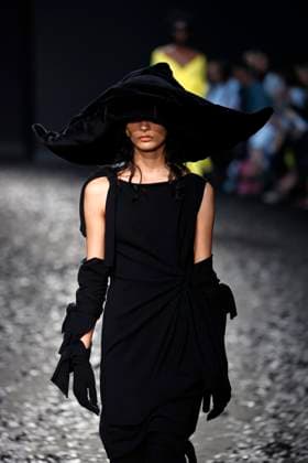 Moschino Ready to wear fall winter 2025:26 MILAN February 2025 Moschino Ready to wear fall winter 2025:26 MILAN February 2025, Credit:Zeppelin Avalon  Copyright: xZeppelinx xAvalonx 0970457451