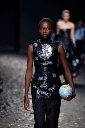 Moschino Ready to wear fall winter 2025:26 MILAN February 2025 Moschino Ready to wear fall winter 2025:26 MILAN February 2025, Credit:Zeppelin Avalon  Copyright: xZeppelinx xAvalonx 0970458259