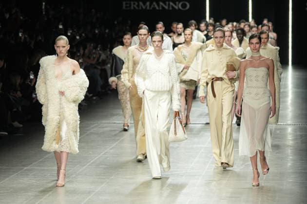 Milan, Milan Women s Fashion Week: Fall Winter 2025 26 - Women s Fashion, Fall Winter 2025 26 - Ermanno Scervino fashion show - fashion show in the photo: Model  Copyright: xRiccardoxGIordanox xipa-agency.netx xRiccardoxGiordanox IPA_Agency_IPA54734299