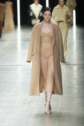 Milan, Italy: Milan, Milan Women s Fashion Week: Fall Winter 2025 26 - Women s Fashion, Fall Winter 2025 26 - Ermanno Scervino fashion show - fashion show in the photo: Model Milan Italy  - ZUMAp169 20250301_zea_p169_250 Copyright: xRiccardoxGIordanox