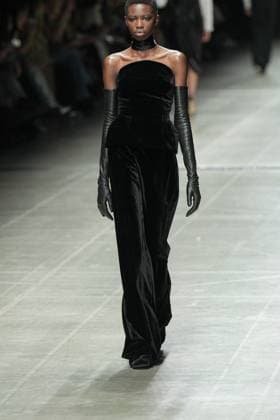 Milan, Italy: Milan, Milan Women s Fashion Week: Fall Winter 2025 26 - Women s Fashion, Fall Winter 2025 26 - Ermanno Scervino fashion show - fashion show in the photo: Model Milan Italy  - ZUMAp169 20250301_zea_p169_315 Copyright: xRiccardoxGIordanox