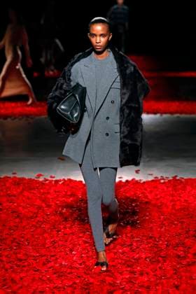 Salvatore Ferragamo Ready to wear fall winter 2025:26 MILAN February 2025 Salvatore Ferragamo Ready to wear fall winter 2025:26 MILAN February 2025, Credit:Zeppelin Avalon  Copyright: xZeppelinx xAvalonx 0970617548