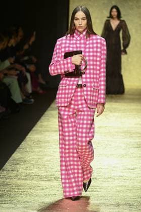 MFW - Luisa Spagnoli Runway A model walks the runway at the Luisa Spagnoli fashion show during the Milan Fashion Week - Womenswear Fall Winter 2025 2026 on March 1, 2025 in Milan, Italy. Photo by Simona Chioccia IPA ABACAPRESS.COM Milan Italy  Copyright: xChiocciaxSimona IPA ABACAx
