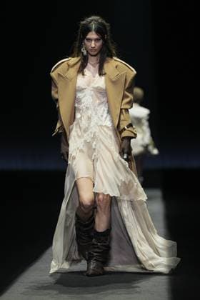Entertainment Bilder des Tages Milan, Milan Women s Fashion Week: Fall Winter 2025 26 - Women s Fashion, Fall Winter 2025 26 - Aniye Records fashion show - catwalk in the photo: Model  Copyright: xRiccardoxGIordanox xipa-agency.netx xRiccardoxGiordanox IPA_Agency_IPA54761956