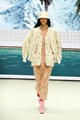 Milan, Milan Women s Fashion Week: Fall Winter 2025 - Women s Fashion, Fall Winter 2025.- Fiorucci fashion show - catwalk. in the photo: model  Copyright: xSimonaxChiocciax xipa-agency.netx xSimonaxChiocciax IPA_Agency_IPA54766277