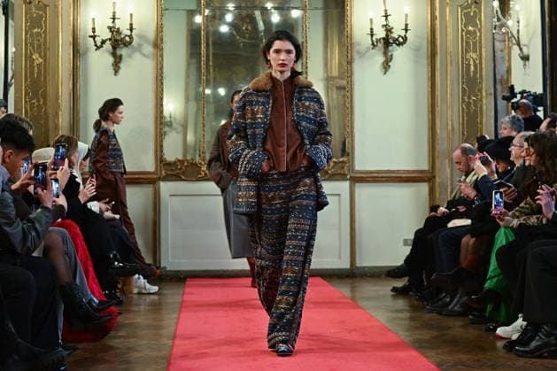 Milan, Milan Women s Fashion Week: Fall Winter 2025 - Women s Fashion, Fall Winter 2025.- Hui fashion show - catwalk. in the photo: model  Copyright: xSimonaxChiocciax xipa-agency.netx xSimonaxChiocciax IPA_Agency_IPA54783579