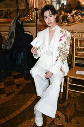 Milan, Milan Women s Fashion Week: Fall Winter 2025 - Women s Fashion, Fall Winter 2025.- Hui fashion show - guests. in the photo: Guo Samson  Copyright: xSimonaxChiocciax xipa-agency.netx xSimonaxChiocciax IPA_Agency_IPA54785044