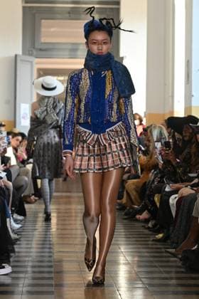 Milan, Milan Women s Fashion Week: Fall Winter 2025 - Fashion Show by. Francesca Liberatore - catwalk Milan, Milan Women s Fashion Week: Fall Winter 2025 - Women s Fashion, Fall Winter 2025.- Francesca Liberatore fashion show - catwalk in the photo: Model MILAN Italy  Copyright: xIPA ABACAx